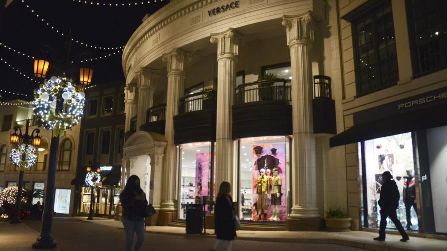 California estudia nueva cuarentena en pico de COVID-19