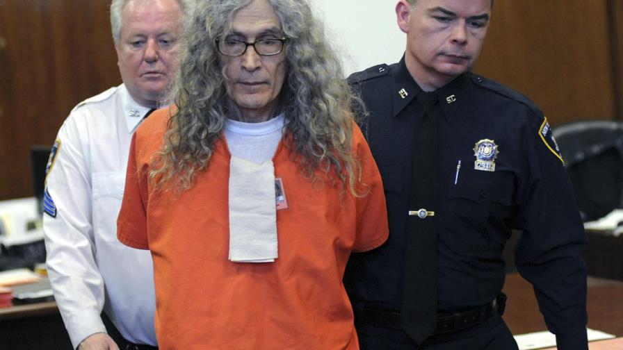 Muere “asesino del juego de las citas” en California