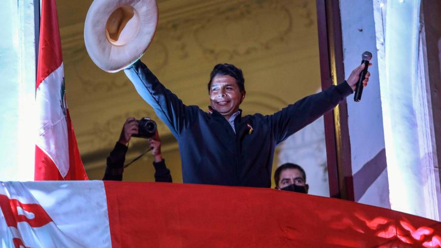 El izquierdista Pedro Castillo obtiene mayoría de votos de comicios en Perú El izquierdista Pedro Castillo obtiene mayoría de votos de comicios en Perú