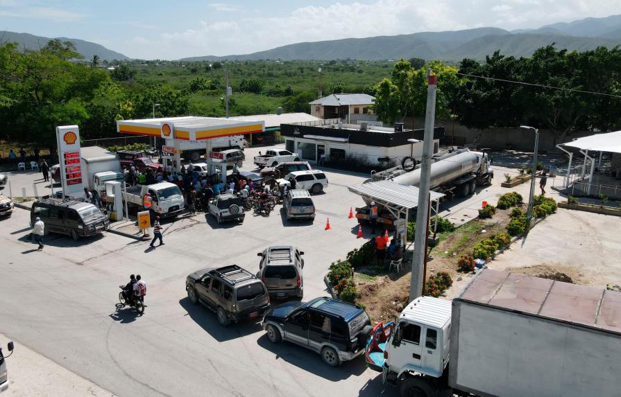 Ejército Nacional controla despacho de combustible en Jimaní ante crisis en Haití