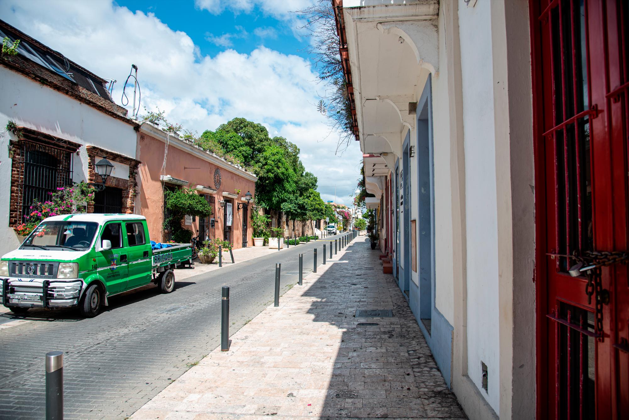Calle Arzobispo Meriño, Ciudad Colonial.