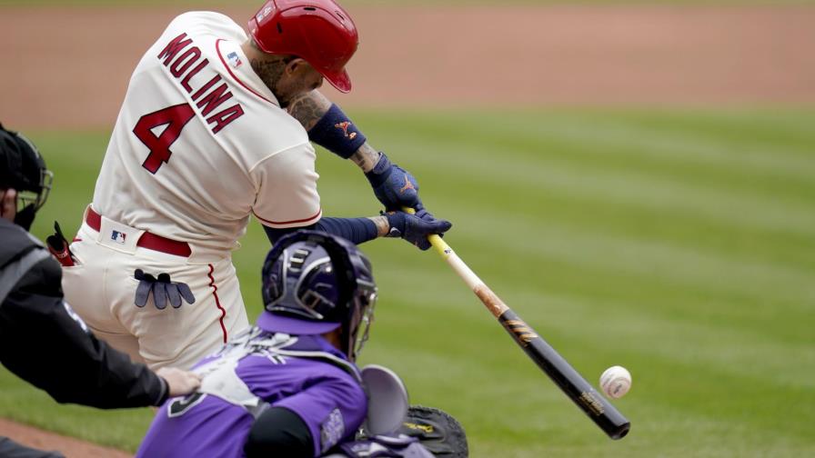 Molina remolca 3 en su regreso; Cardenales vencen a Rockies