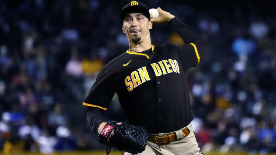 Padres ganan a Arizona, retiran a Snell tras 7 innings