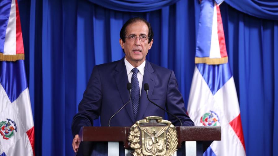 Montalvo advierte de estafa a nombre de funcionarios del gobierno