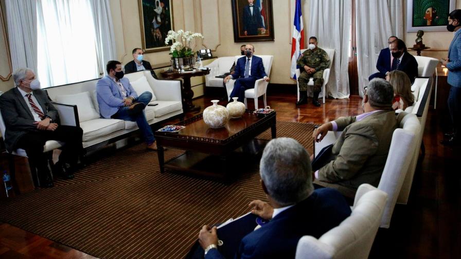 Presidente se reúne con el comité de emergencia sanitaria
