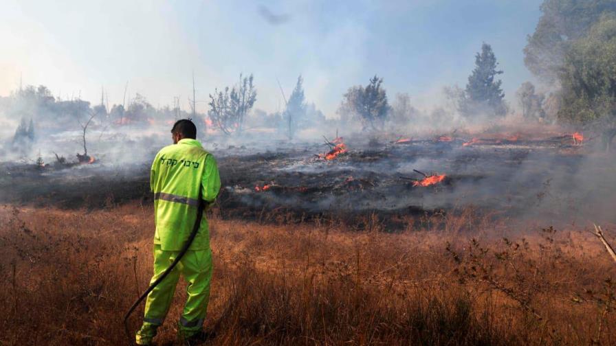 Ataques aéreos de Israel contra Gaza tras lanzamiento de globos incendiarios