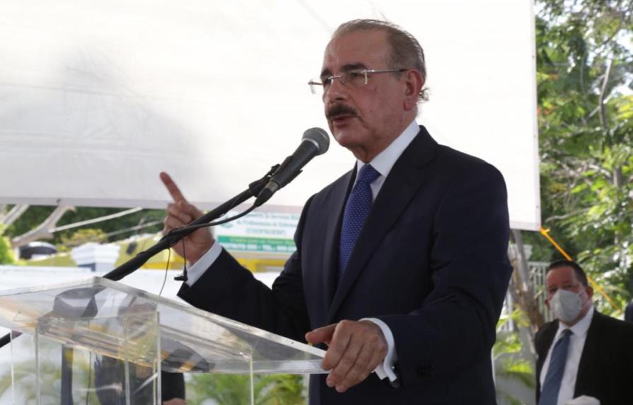 Me voy con la frente en alto: Danilo Medina se despide