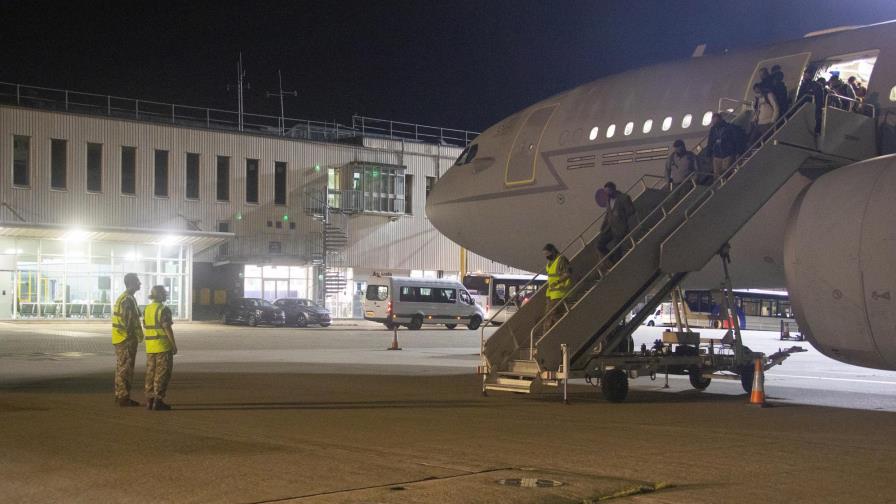 GB: Talibanes no han interrumpido evacuaciones en aeropuerto