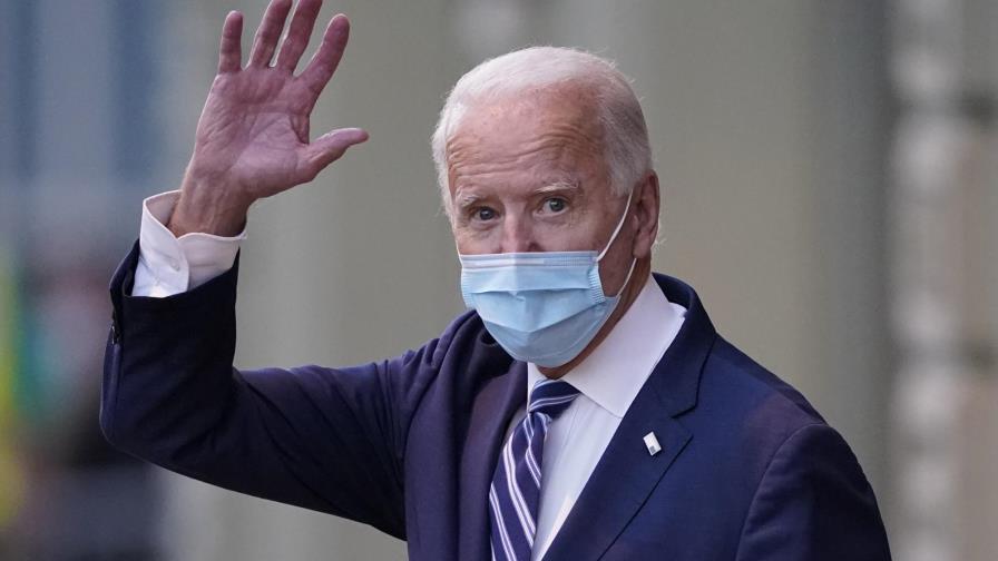 Biden, ante la complicada decisión de respaldar cuarentenas