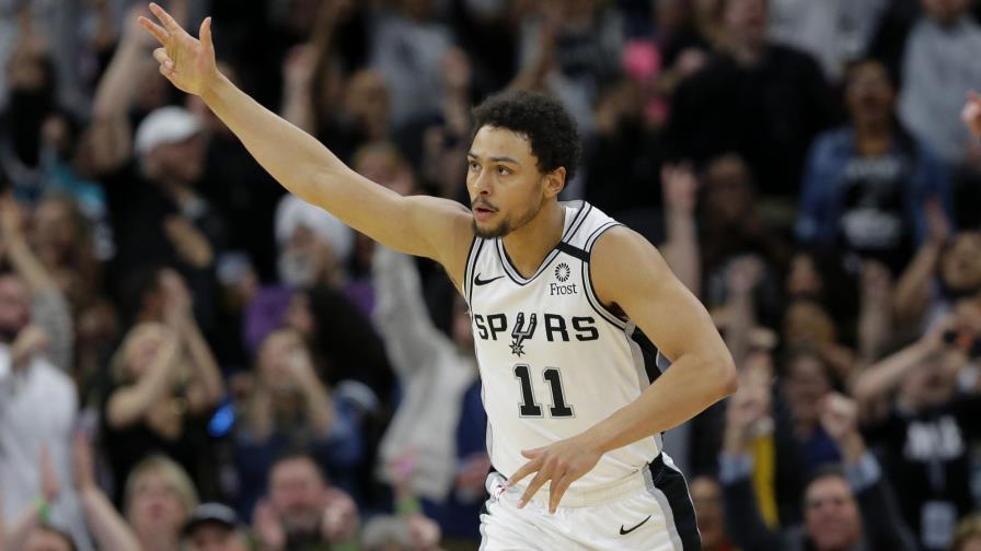 Spurs se llevan susto al final, pero vencen al Magic 114-113 Spurs se llevan susto al final, pero vencen al Magic 114-113