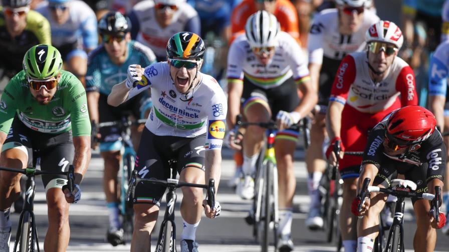 Bennett se lleva la décima etapa del Tour de Francia tras día de pruebas de coronavirus