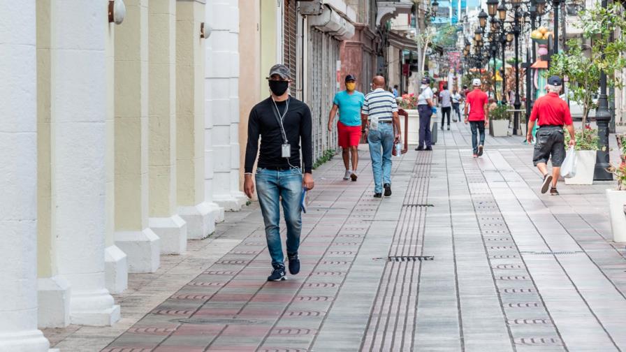 Estudio pronostica transmisión COVID-19 irá en descenso en RD