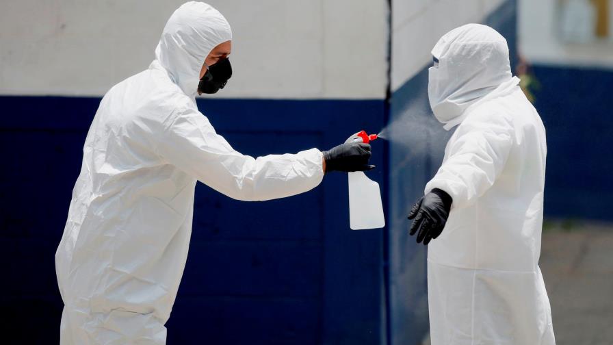 El mundo aumenta restricciones ante el indomable coronavirus