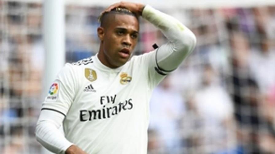 Mariano tiene coronavirus y no ha entrenado con el Real Madrid