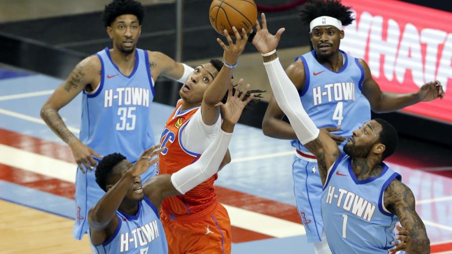 Rockets fijan récord con 20 derrotas seguidas, caen ante OKC