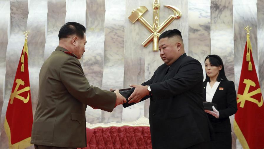 Kim Jong Un conmemora aniversario entre temores por el virus