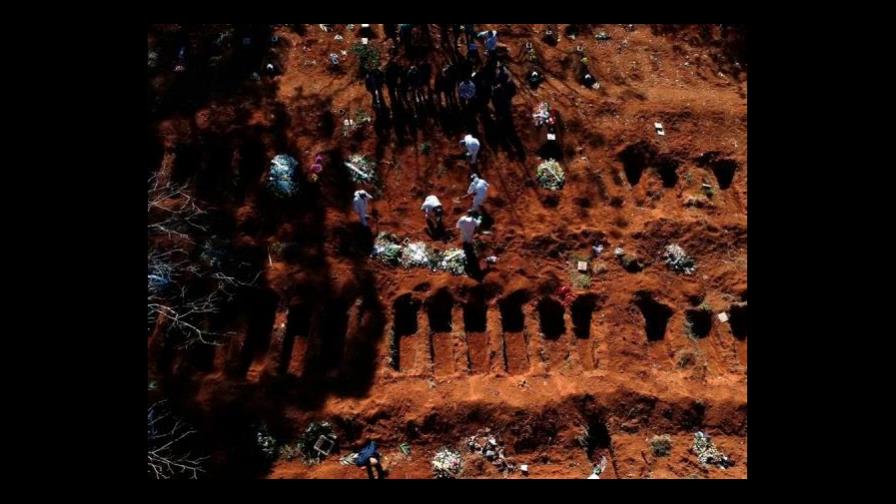 Con casi 25.000 muertos, los brasileños a favor del confinamiento
