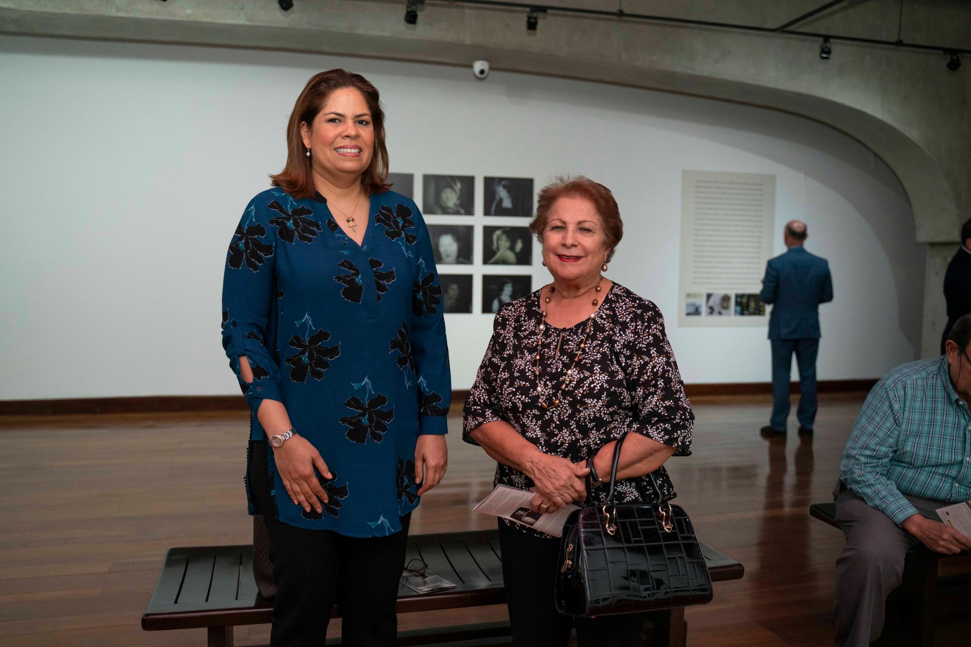 Vilma Díaz Rivas y Raisa Gil de Fondeur.