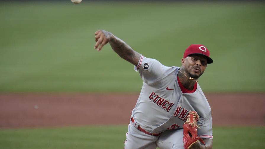 Gutiérrez logra 1ra victoria en su carrera; Rojos se imponen Gutiérrez logra 1ra victoria en su carrera; Rojos se imponen