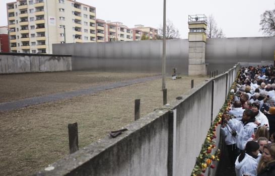 Conmemoran los 30 años de la caída del Muro de Berlín