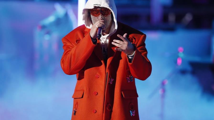 Bad Bunny genera un aluvión de criticas por la letra en la que menciona a Lady Gaga