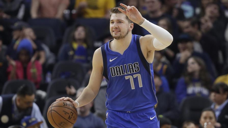 Doncic logra otro triple-doble en triunfo ante Warriors