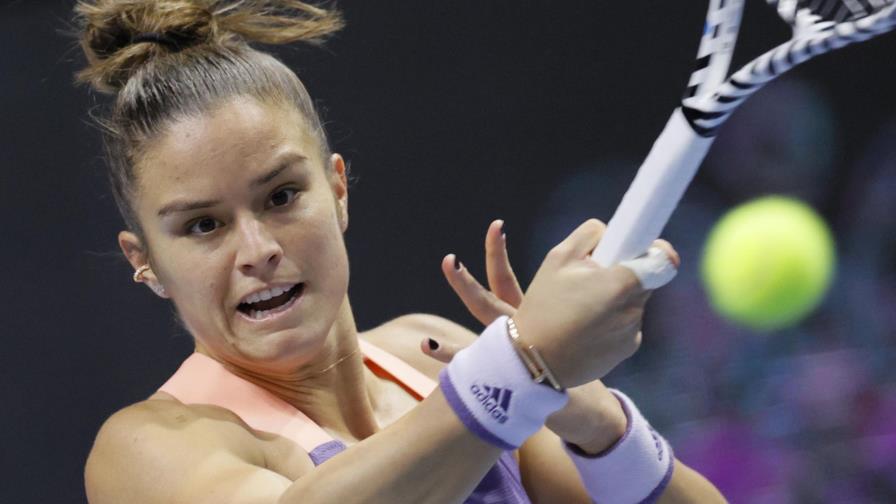 Bencic eliminada, Kvitova abandona en San Petersburgo