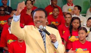 Senado aprueba designar como Rafael Corporán de los Santos la calle Central del Ensanche Luperón