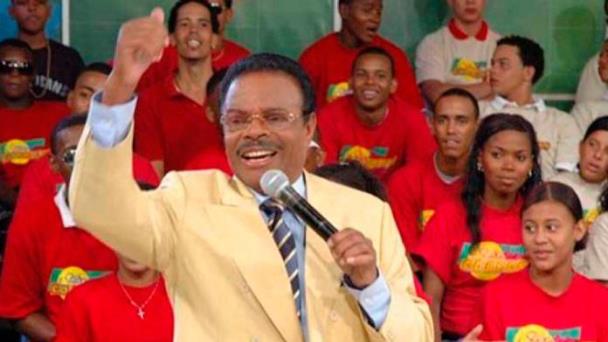 Senado aprueba designar como Rafael Corporán de los Santos la calle Central del Ensanche Luperón