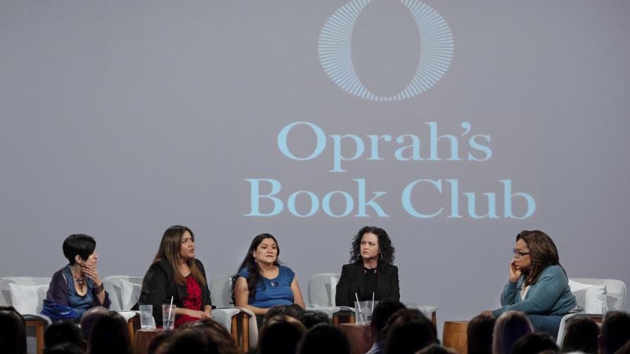 Críticos del club de Oprah someten a juicio “American Dirt” Críticos del club de Oprah someten a juicio “American Dirt”