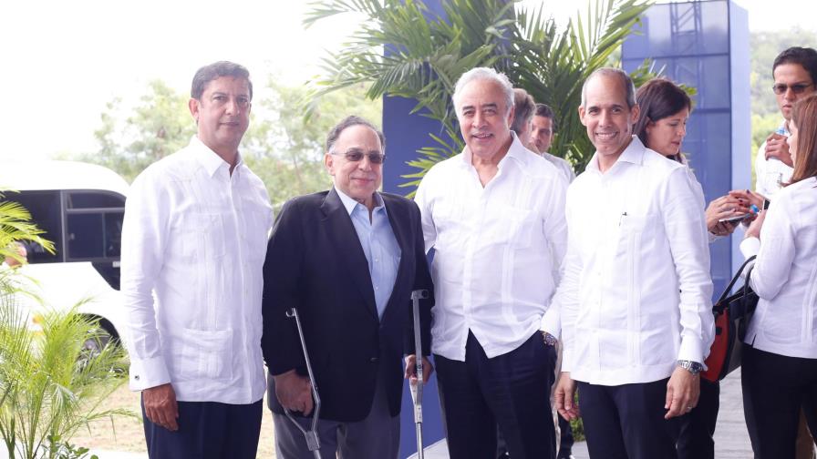 AES Dominicana inicia parque solar fotovoltaico AES Bayasol 