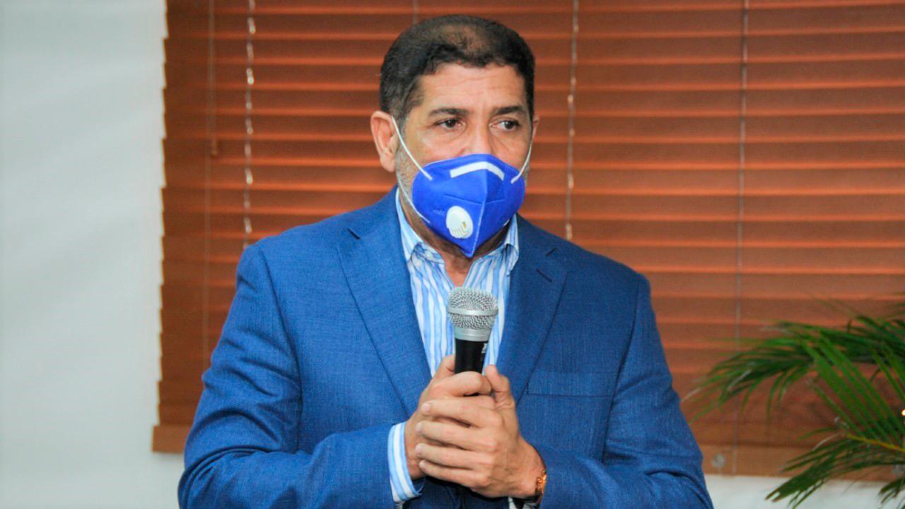 Limber Cruz, ministro de Agricultura.