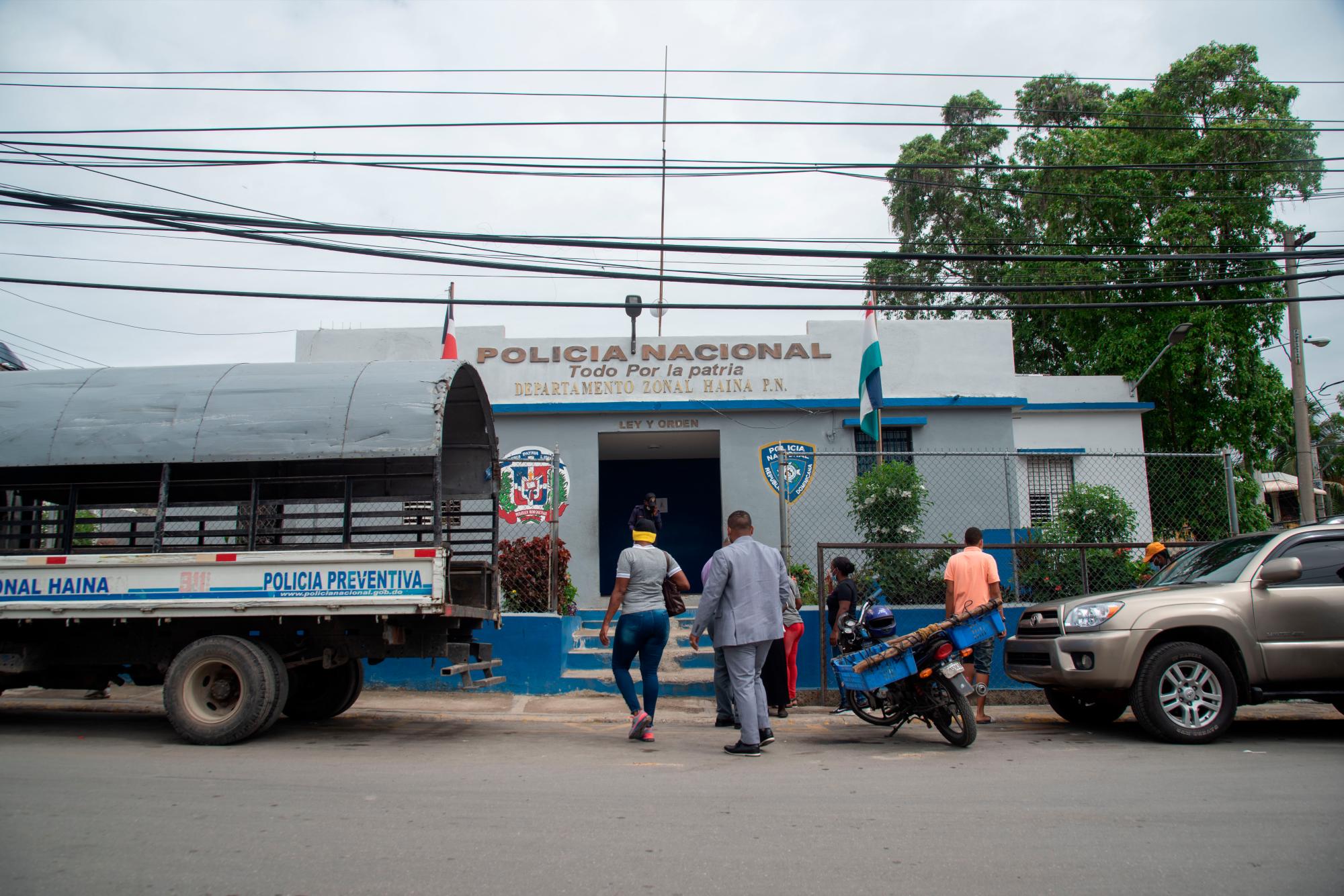 Fachada del Departamento de Haina de la PN.
