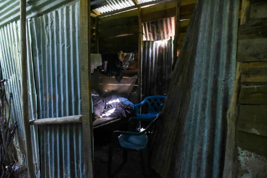 Lugar donde dormía junto a sus padres Anyeuris de la Rosa, de tres años de edad, fallecido por difteria.  