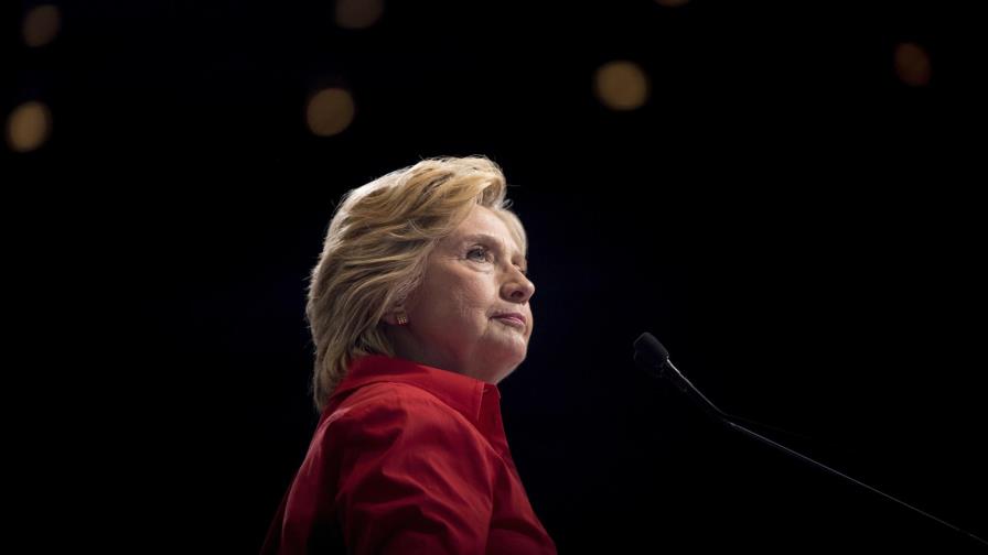 Fuente AP: Hillary Clinton respaldará candidatura de Biden