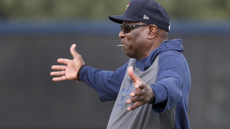 Baker acepta que escándalo de Astros no ha quedado atrás Baker acepta que escándalo de Astros no ha quedado atrás