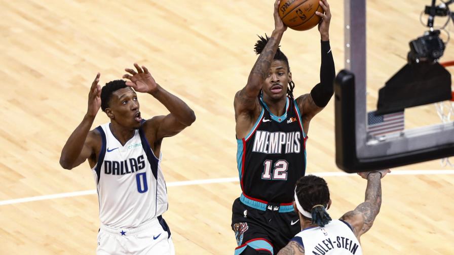 Morant y Brooks guían a Grizzlies a paliza sobre Mavs