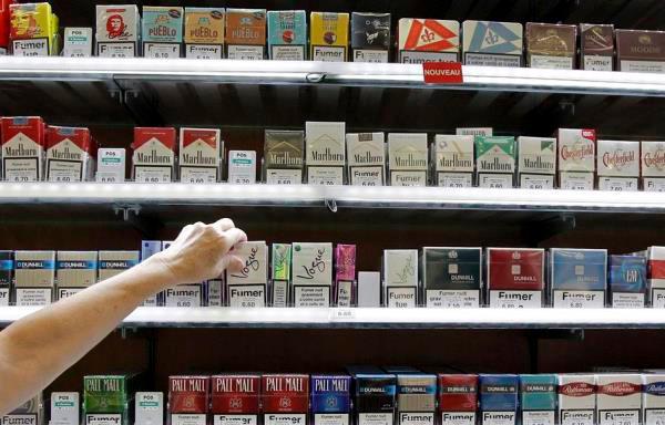 Francia limita la venta de nicotina mientras estudia su efecto en la COVID-19