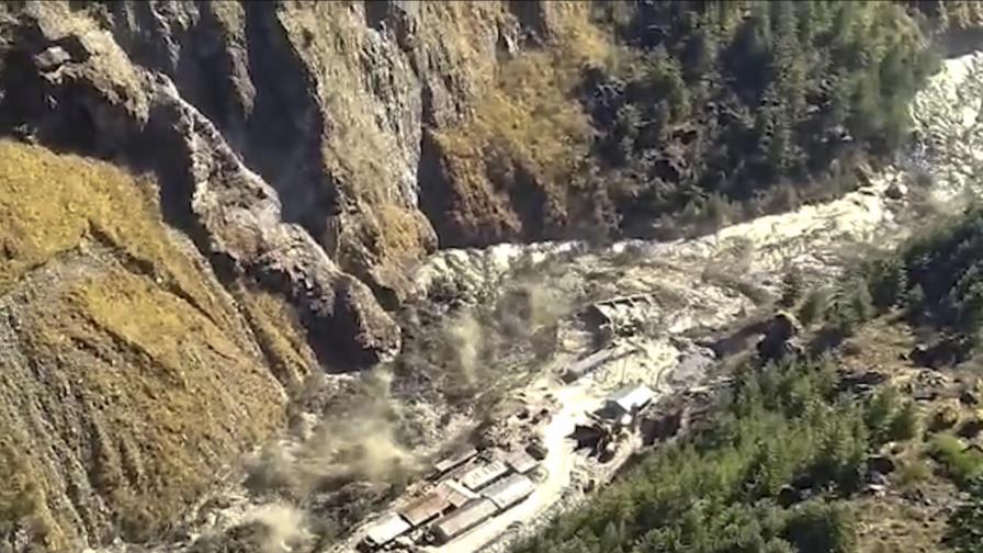 India: 9 muertos tras colapso de glaciar e inundaciones