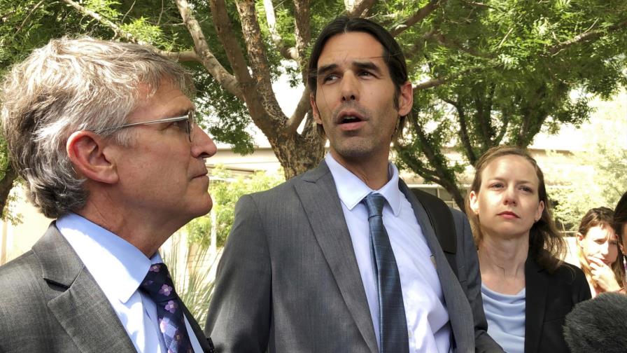 Enjuician en Arizona a hombre acusado de ayudar a migrantes Enjuician en Arizona a hombre acusado de ayudar a migrantes