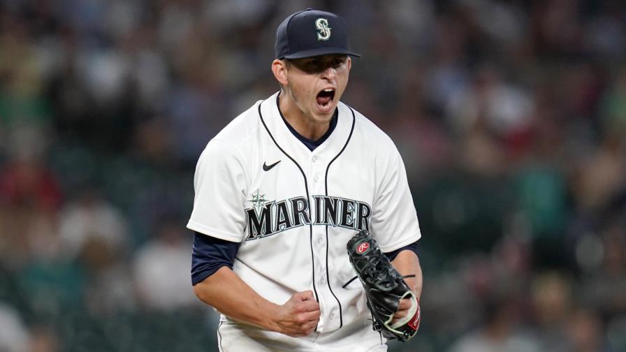 Flexen brilla en casa, Marineros derrotan a Angelinos 2-0
