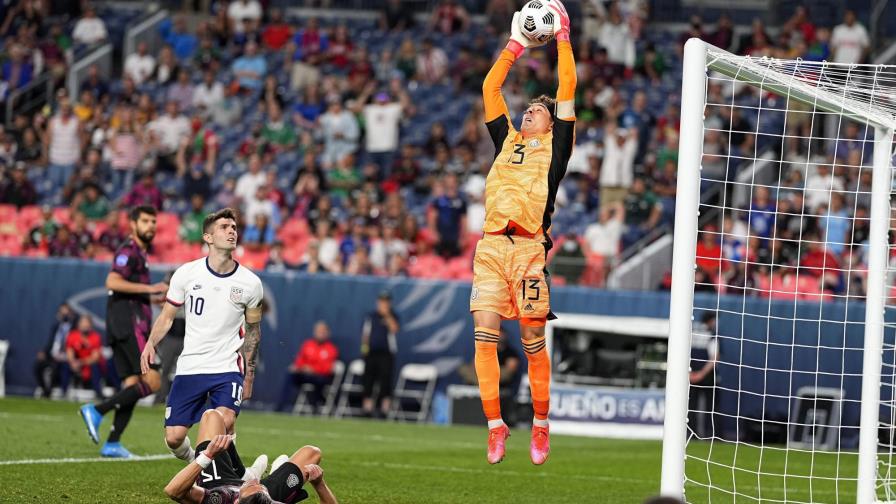 Ochoa, Romo y Martín refuerzan a equipo mexicano de fut