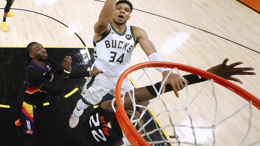 Buks buscan revertir en casa desventaja de 2-0 ante Suns