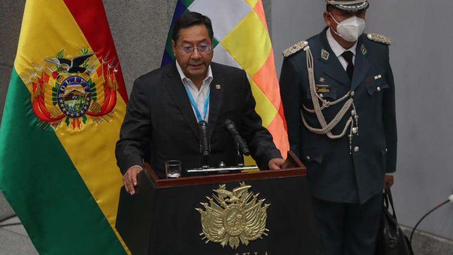 Presidente boliviano destituye a ministro que contrató a su exnovia Presidente boliviano destituye a ministro que contrató a su exnovia