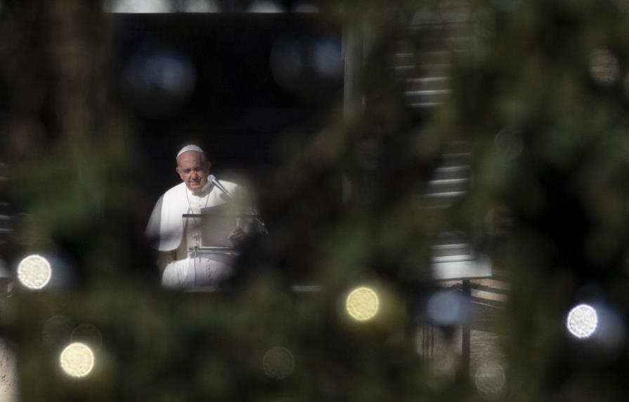 Papa Francisco elogia las escenas de la Natividad