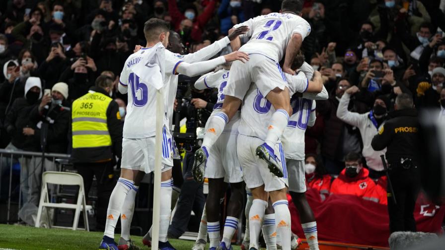 Real Madrid y Barsa plantean alternativa a plan de la Liga