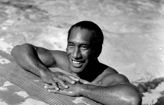 Olímpicos: Hawaianos resienten versión blanqueada del surf