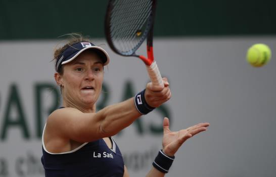 Podoroska y Swiatek animan día de sorpresas en Francia