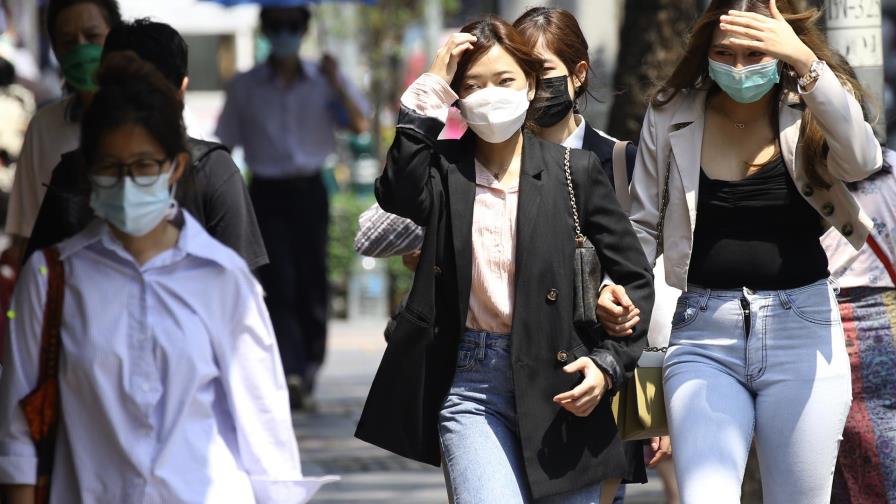 Casos semanales de COVID vuelven a subir en el mundo tras 2 meses de descenso Casos semanales de COVID vuelven a subir en el mundo tras 2 meses de descenso