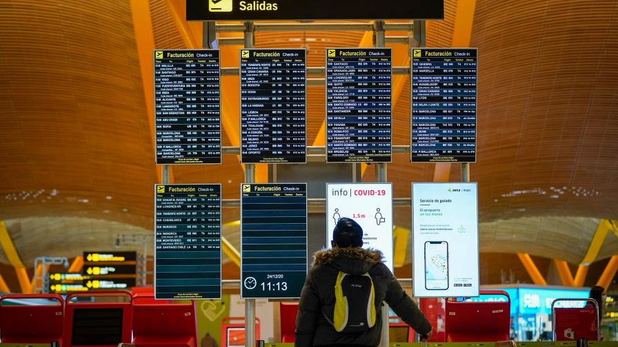 Aerolíneas demandan que extranjeros vacunados puedan entrar a España sin PCR